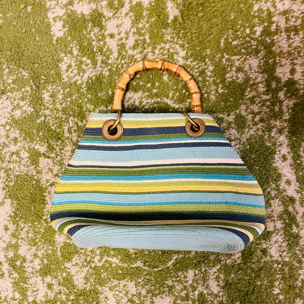 Colorful summer Y2K bag with bamboo handles!